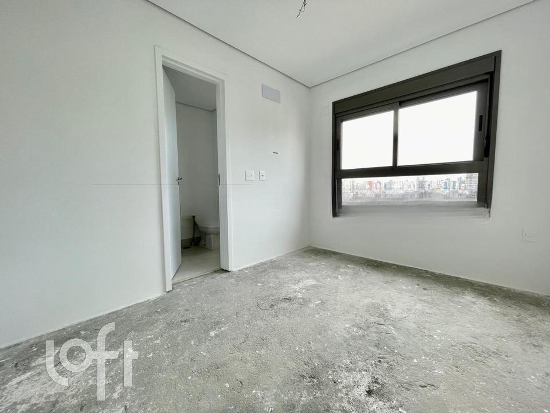 Apartamento à venda com 4 quartos, 232m² - Foto 2