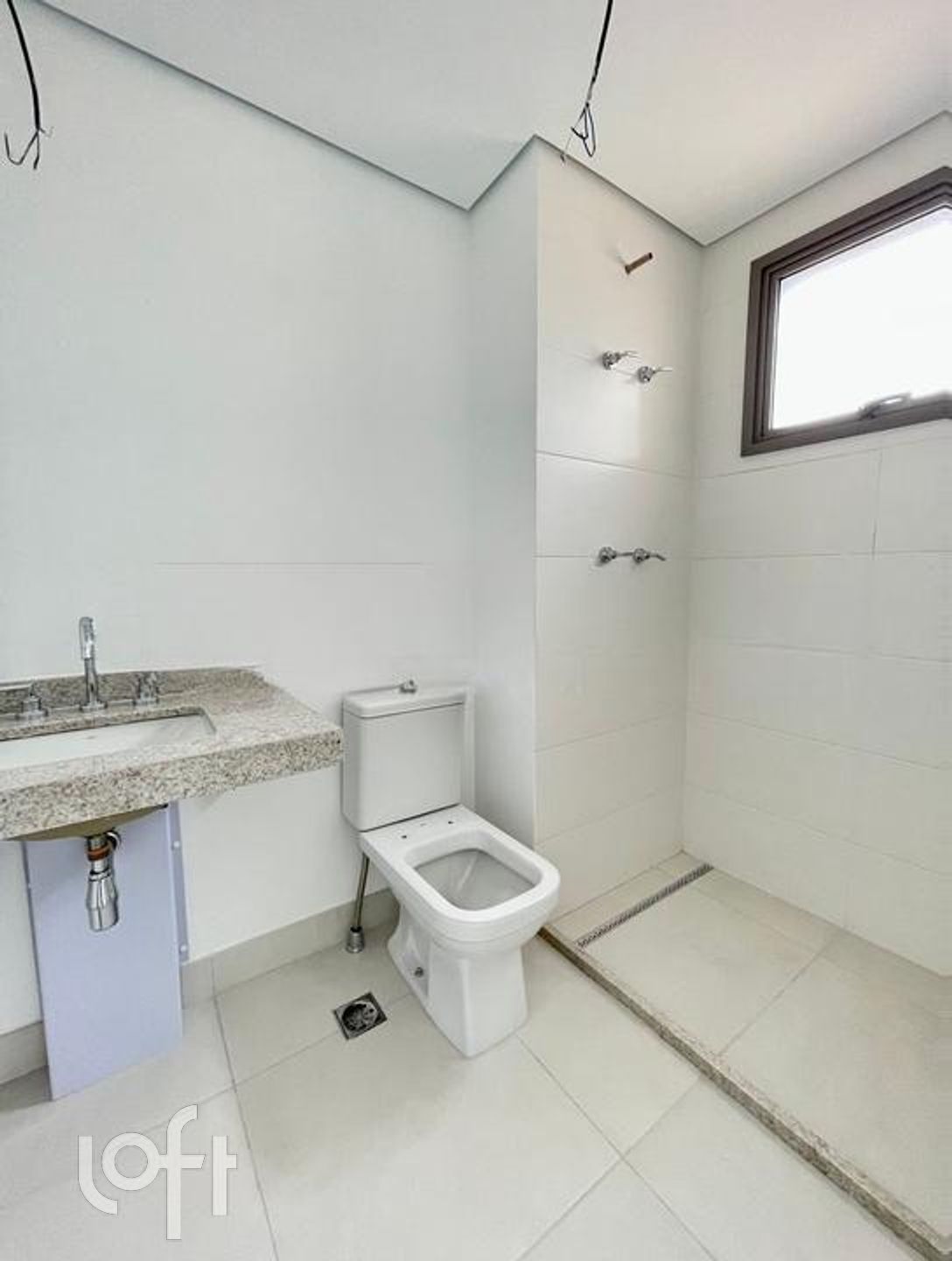 Apartamento à venda com 4 quartos, 232m² - Foto 10