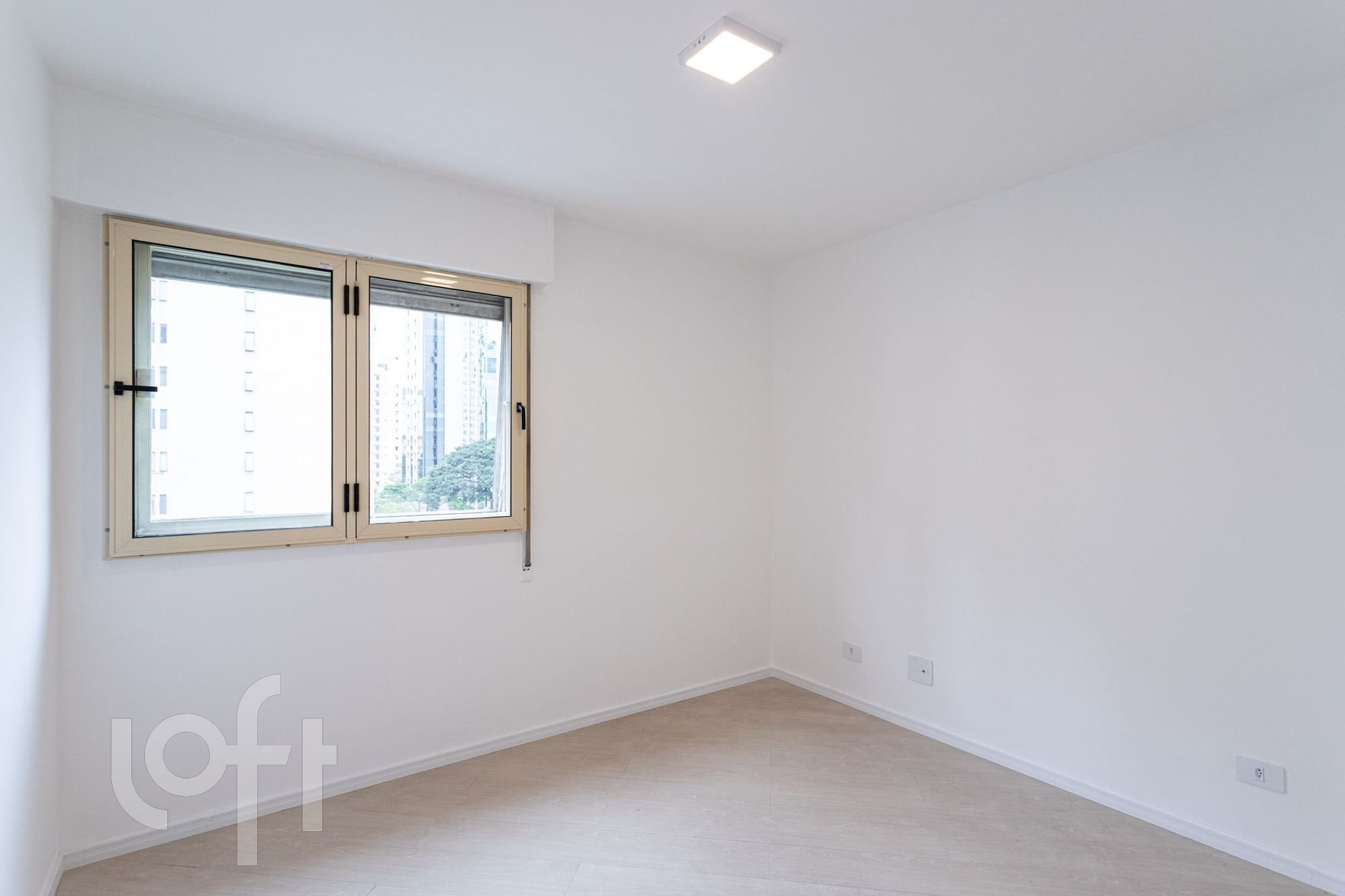 Apartamento à venda com 3 quartos, 95m² - Foto 7