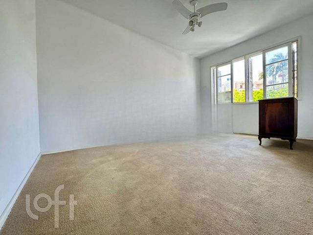 Apartamento com 99m², 3 dormitórios, 1 vaga, Santa Cecília em Porto Alegre