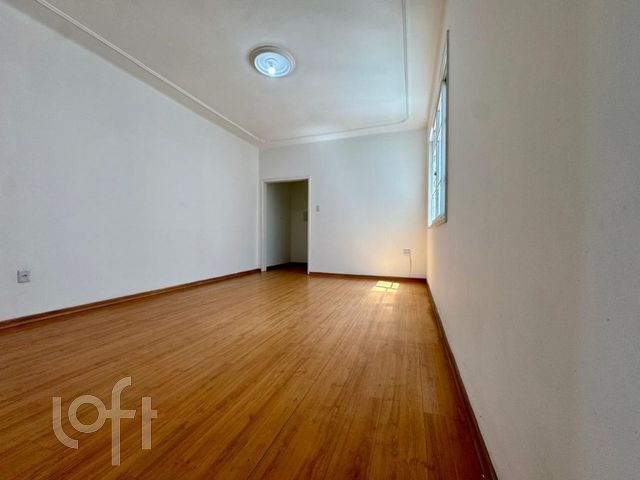 Apartamento com 99m², 3 dormitórios, 1 vaga, Santa Cecília em Porto Alegre