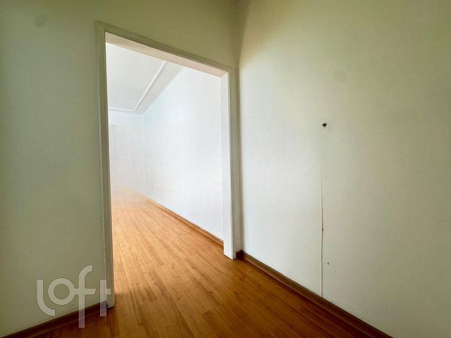 Apartamento com 99m², 3 dormitórios, 1 vaga, Santa Cecília em Porto Alegre
