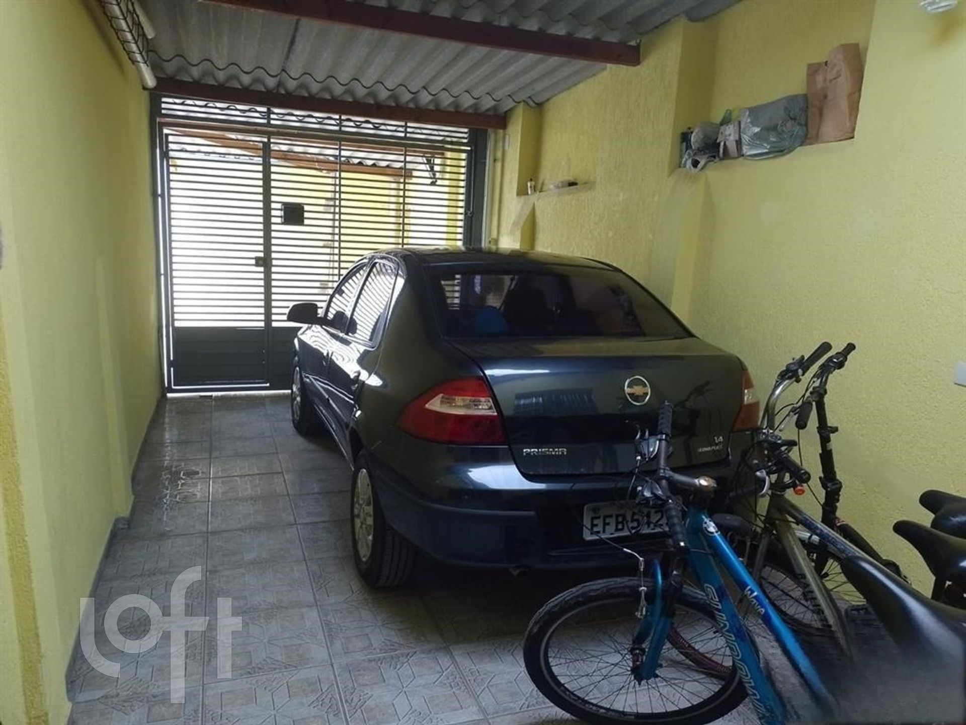 Casa à venda com 2 quartos, 90m² - Foto 1