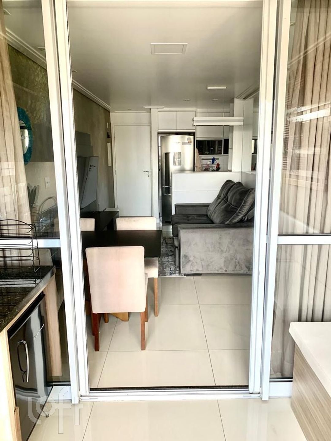 Apartamento à venda com 2 quartos, 60m² - Foto 18