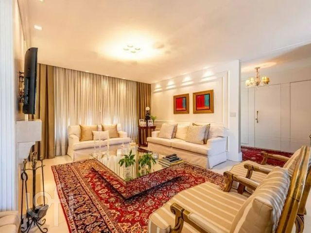 Casa com 350m², 3 dormitórios, 1 suíte, 3 vagas, Chácara das Pedras em Porto Alegre