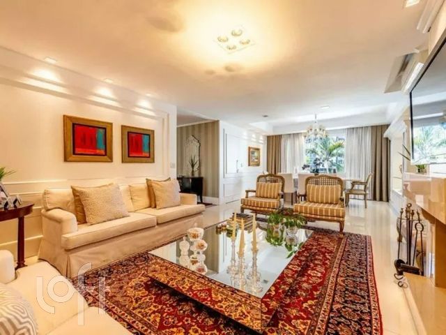 Casa com 350m², 3 dormitórios, 1 suíte, Chácara das Pedras em Porto Alegre