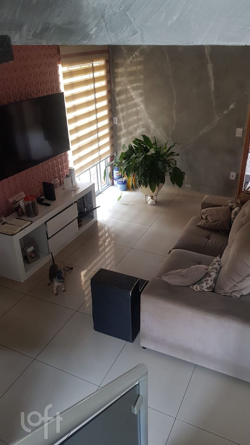 Apartamento à venda com 2 quartos, 84m² - Foto 1