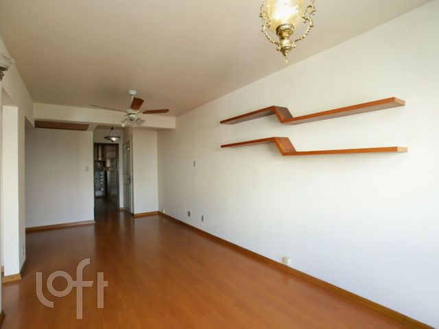Apartamento com 76m², 2 dormitórios, Independência em Porto Alegre