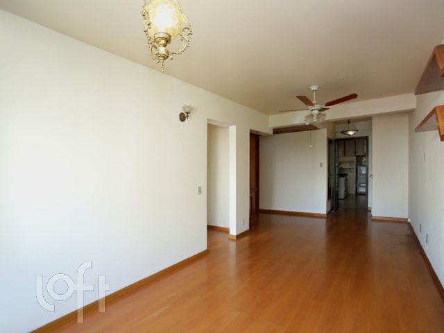Apartamento com 76m², 2 dormitórios, Independência em Porto Alegre