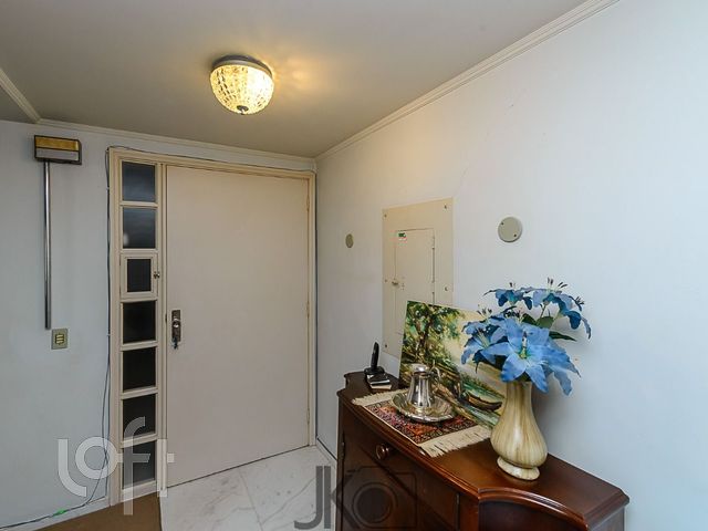 Apartamento com 168m², 3 dormitórios, 1 suíte, 1 vaga, Independência em Porto Alegre
