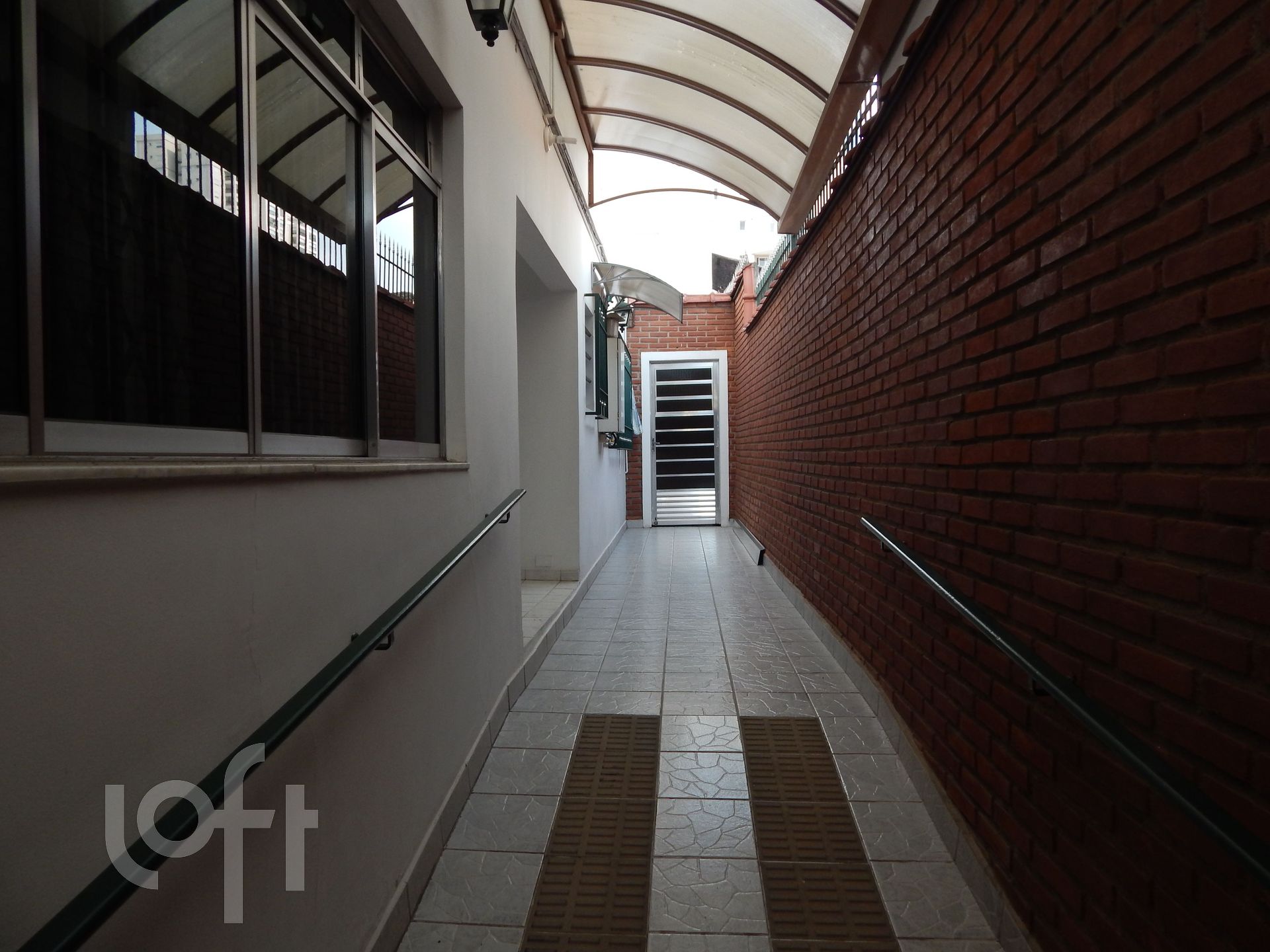 Casa à venda com 4 quartos, 350m² - Foto 28
