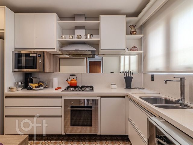 Apartamento com 142m², 3 dormitórios, 2 suítes, 2 vagas, Bela Vista em Porto Alegre