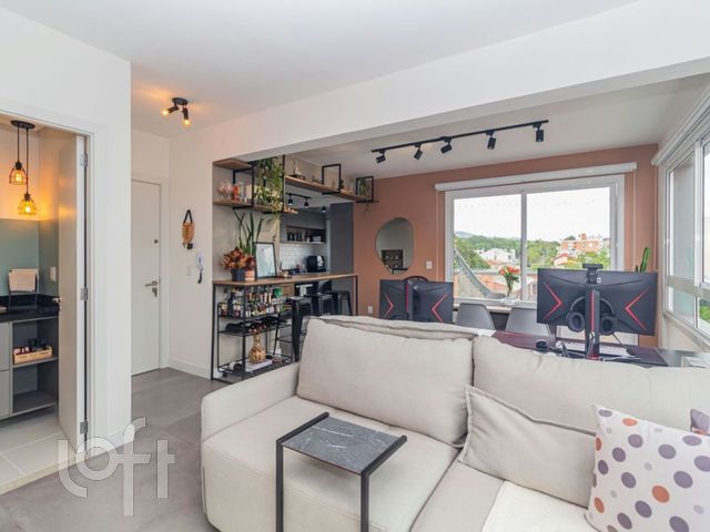 Apartamento com 67m², 2 dormitórios, 1 suíte, 1 vaga, Vila Ipiranga em Porto Alegre