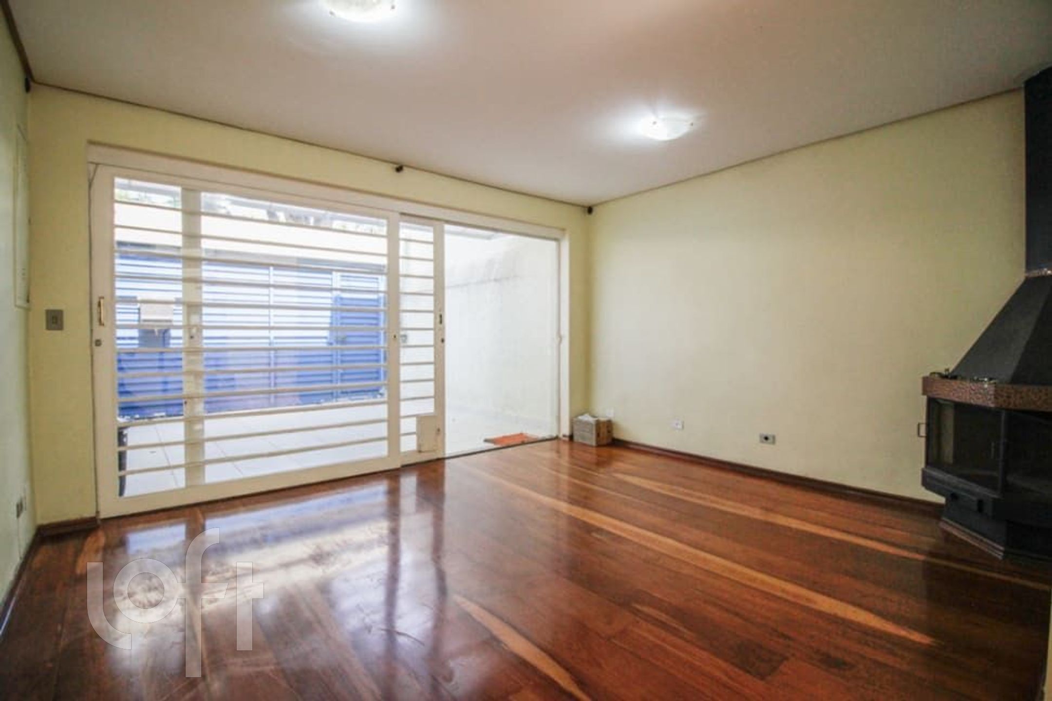 Apartamento à venda em Vila Mariana com 230 m², 3 quartos, 3 vagas