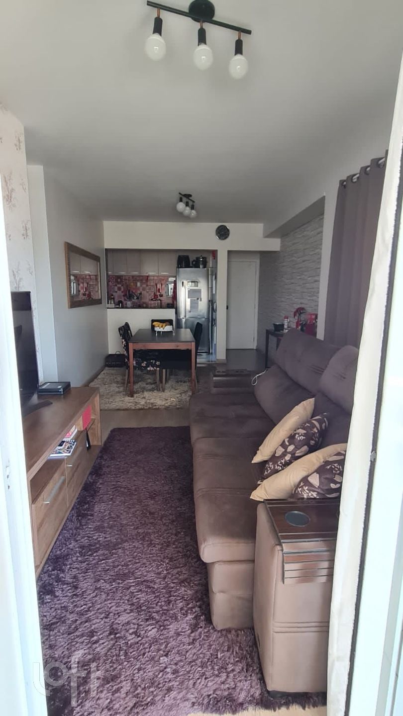 Apartamento à venda com 3 quartos, 99m² - Foto 2