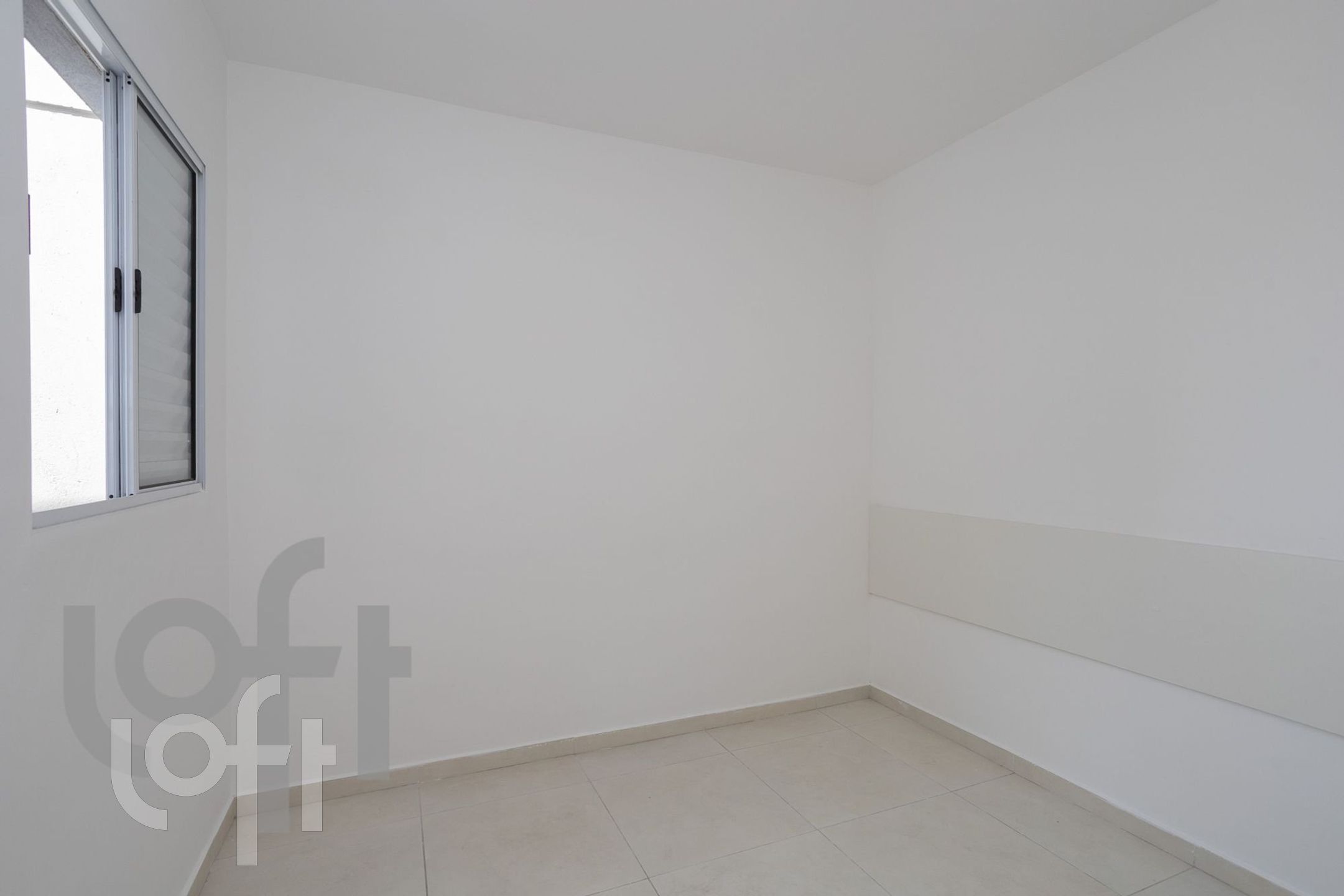 Apartamento à venda com 2 quartos, 41m² - Foto 2