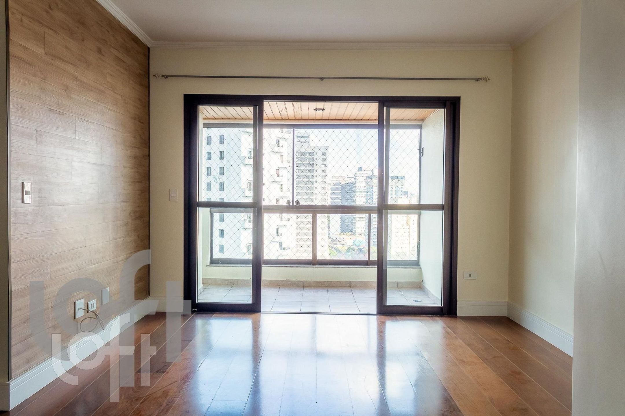 Apartamento à venda com 3 quartos, 102m² - Foto 1