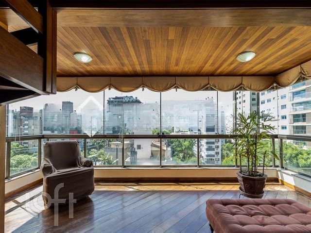 Apartamento com 351m², 3 dormitórios, 1 suíte, 3 vagas, Petrópolis em Porto Alegre