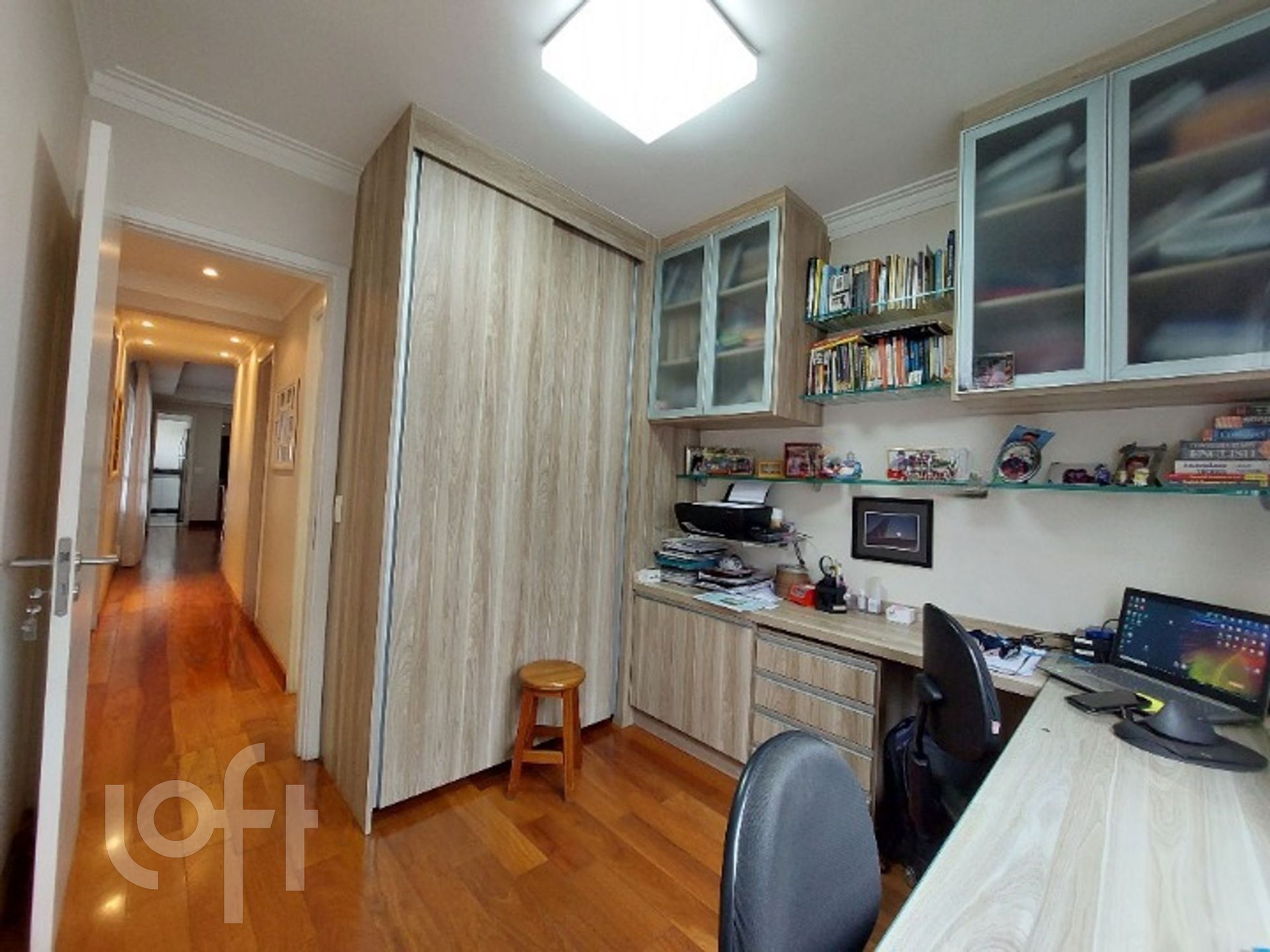 Apartamento à venda com 4 quartos, 142m² - Foto 2