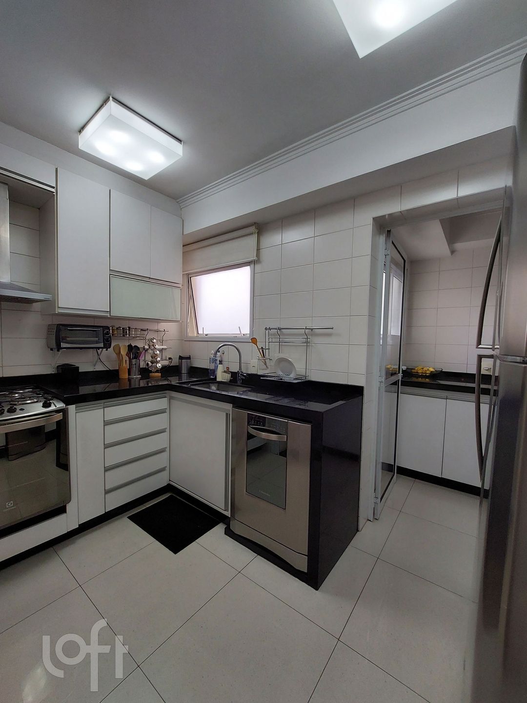 Apartamento à venda com 4 quartos, 142m² - Foto 17