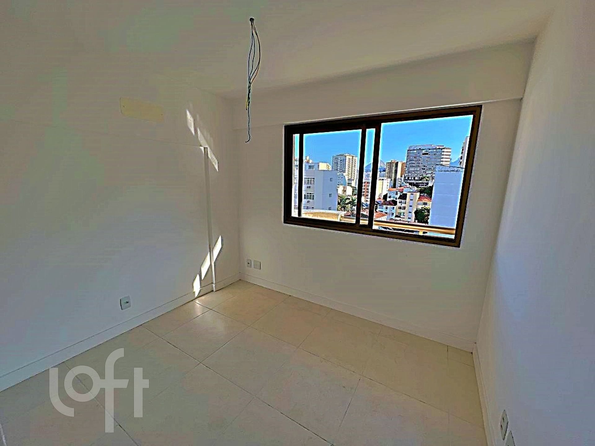 Apartamento à venda com 3 quartos, 136m² - Foto 18