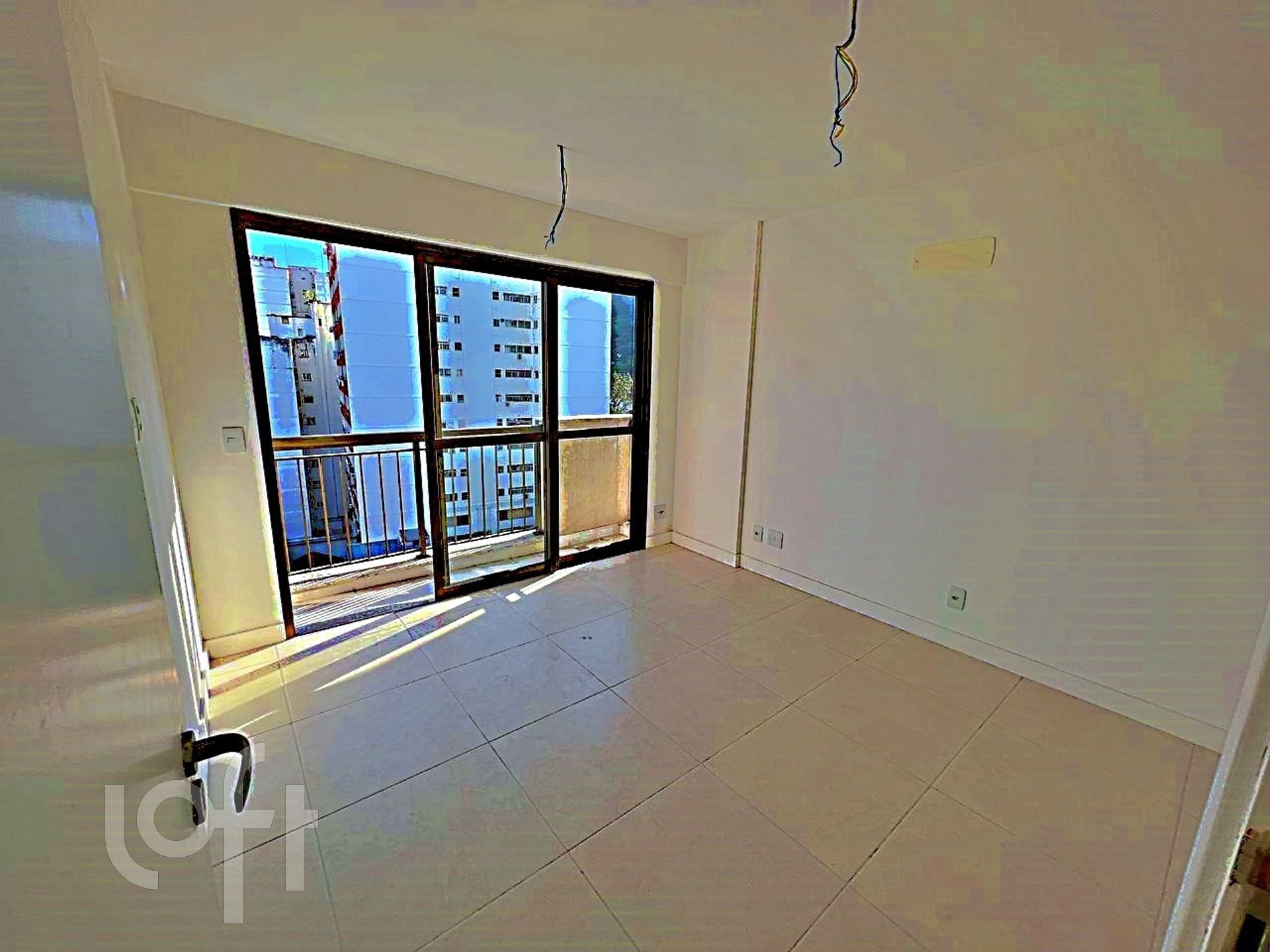 Apartamento à venda com 3 quartos, 136m² - Foto 11