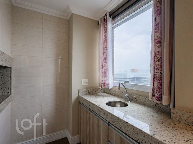 Apartamento com 120m², 3 dormitórios, 1 suíte, 2 vagas, Jardim Europa em Porto Alegre