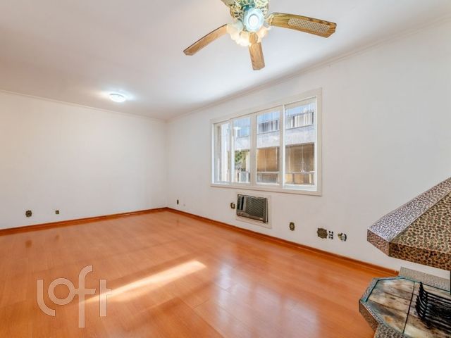 Apartamento com 110m², 3 dormitórios, 1 suíte, 1 vaga, Rio Branco em Porto Alegre