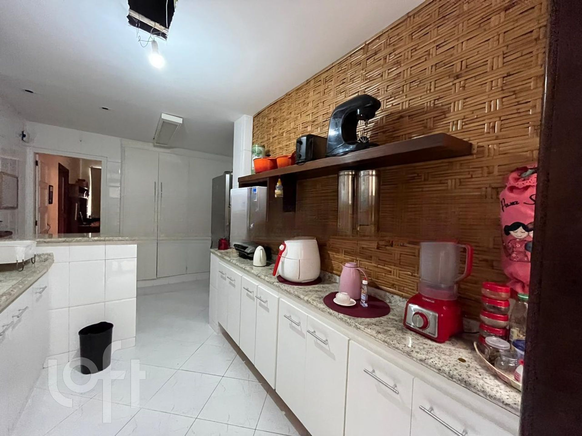 Casa à venda com 5 quartos, 140m² - Foto 15