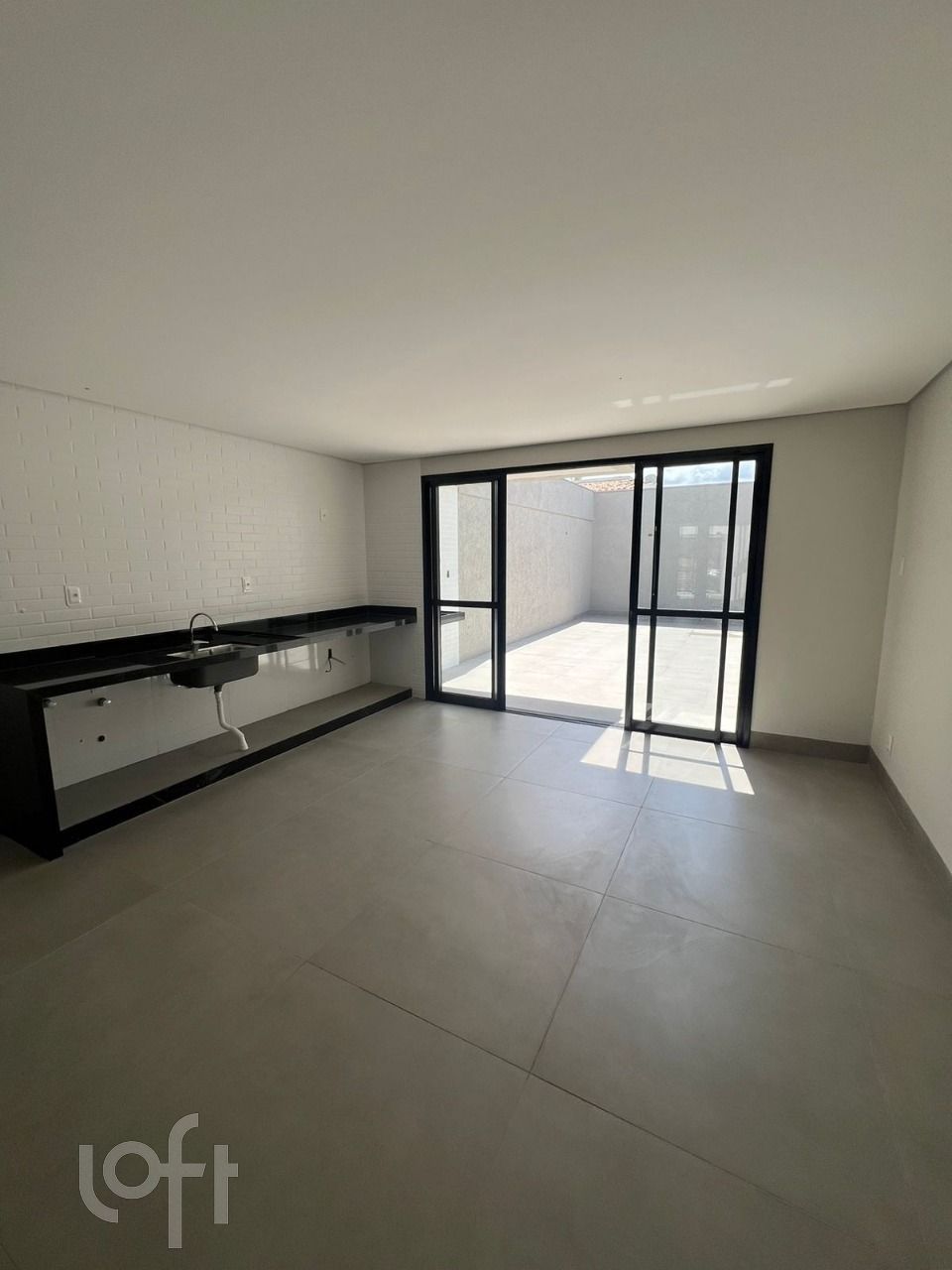 Casa à venda com 3 quartos, 150m² - Foto 8