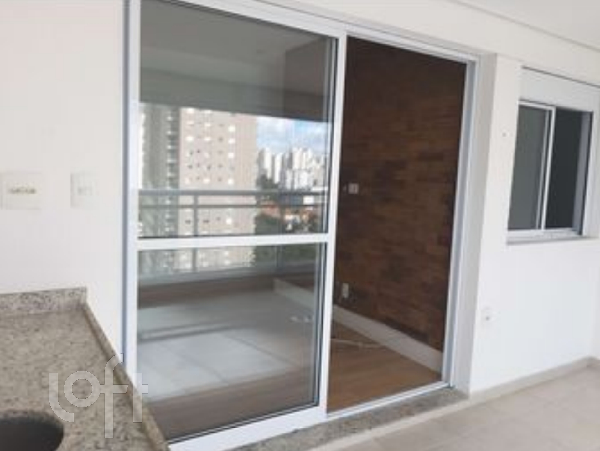 Apartamento à venda com 2 quartos, 80m² - Foto 2