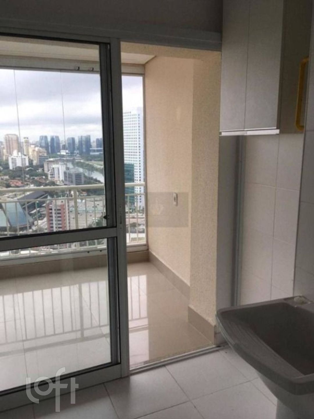 Apartamento à venda com 2 quartos, 77m² - Foto 11