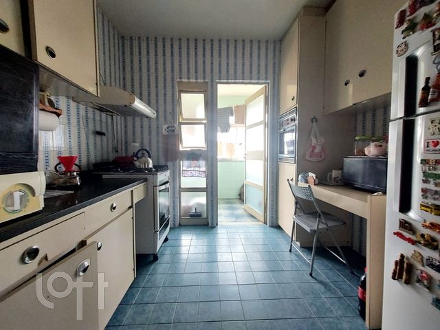 Apartamento com 115m², 3 dormitórios, 1 suíte, 1 vaga, Petrópolis em Porto Alegre