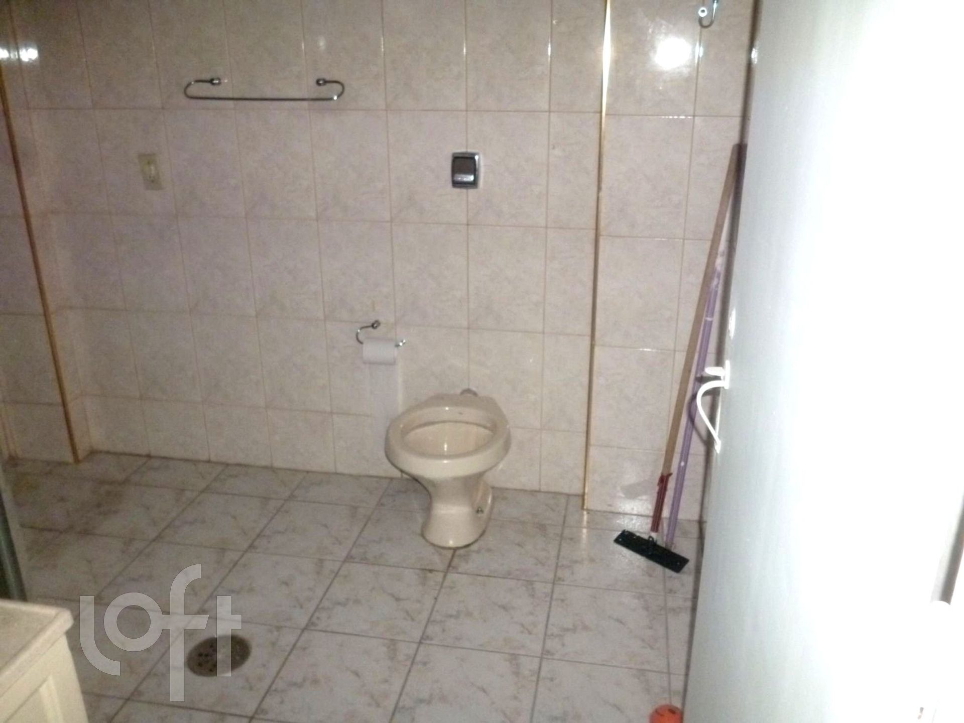 Apartamento à venda com 1 quarto, 63m² - Foto 11