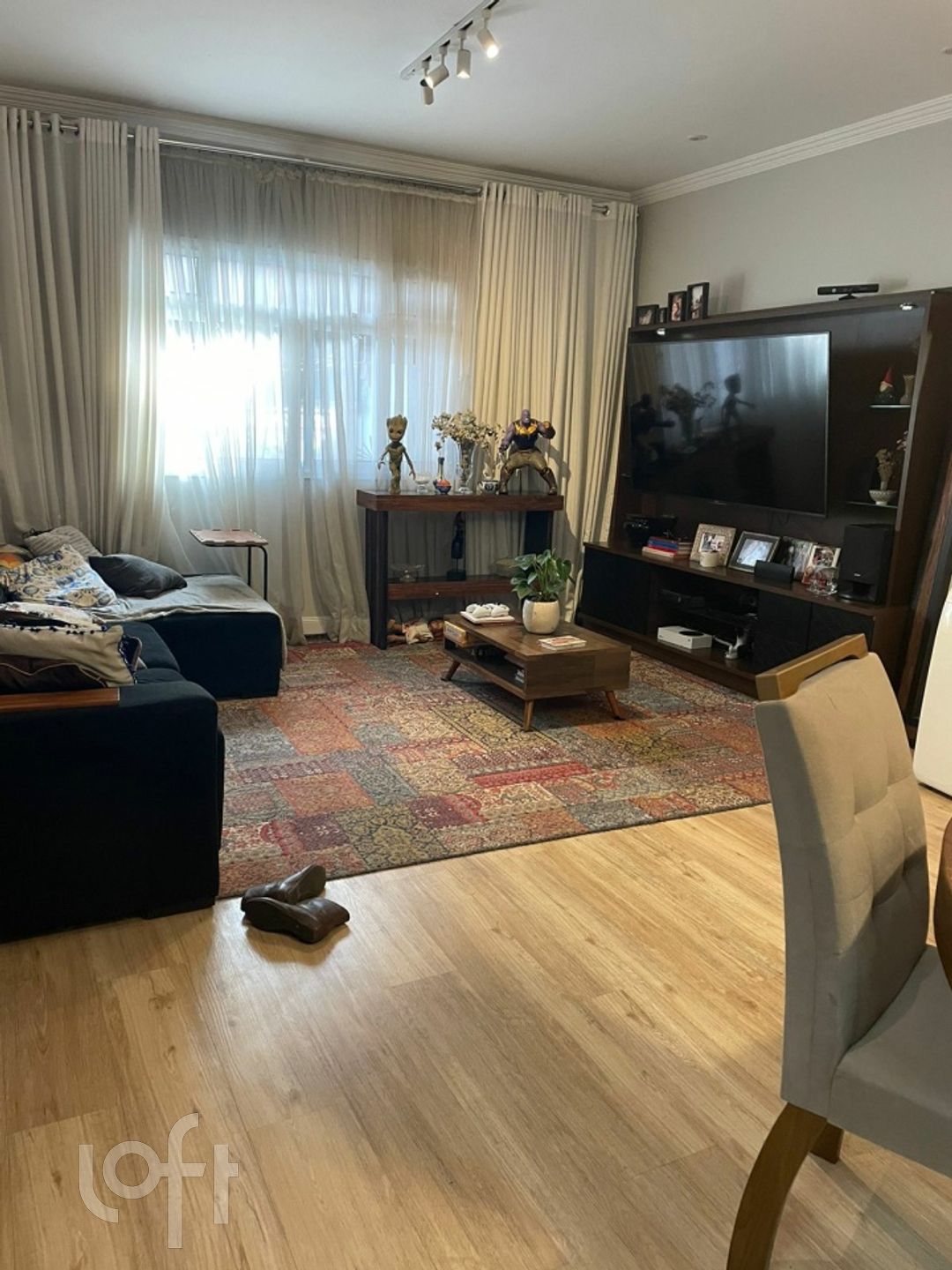 Casa à venda com 3 quartos, 130m² - Foto 1