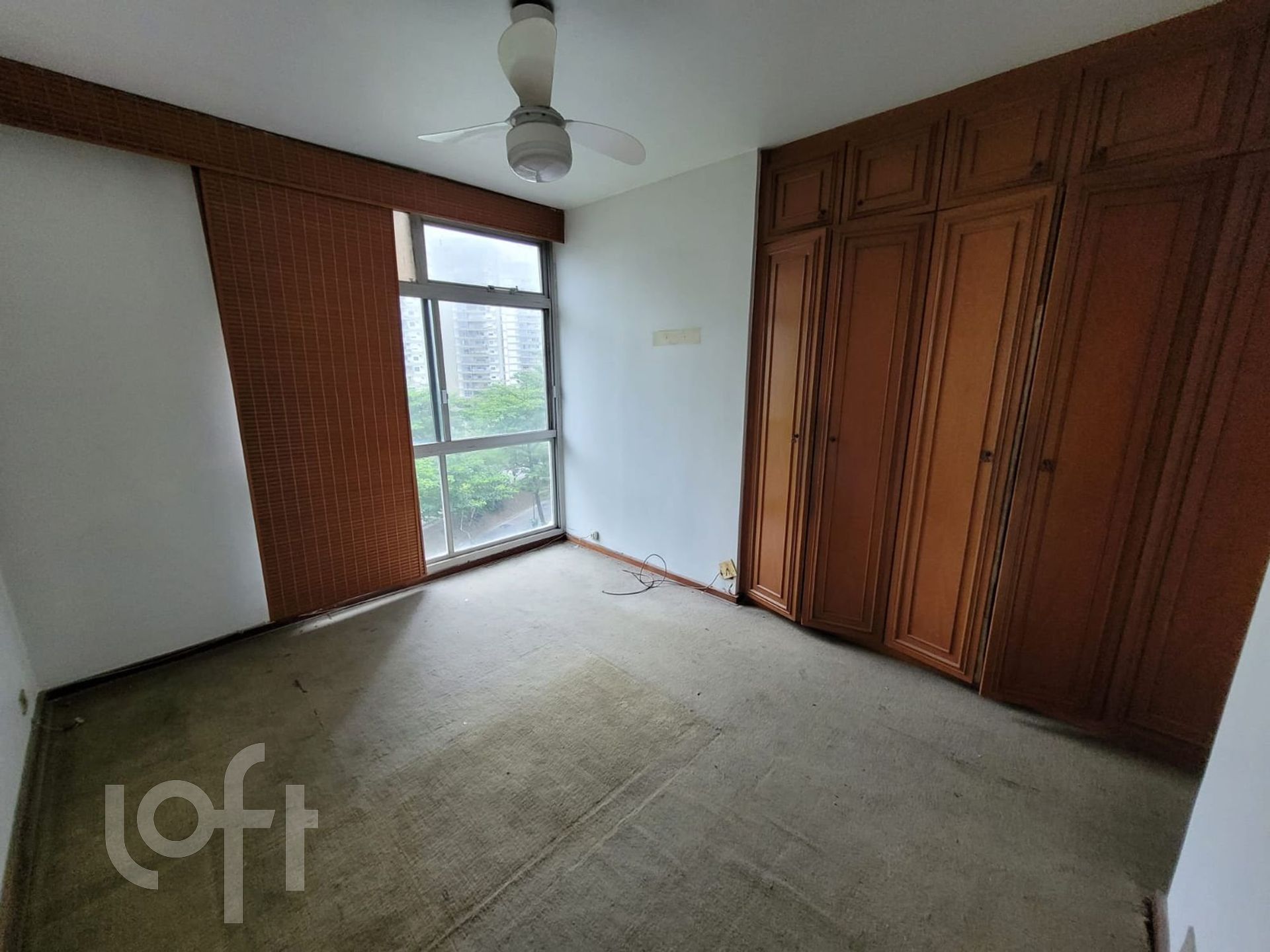 Apartamento à venda com 4 quartos, 166m² - Foto 2