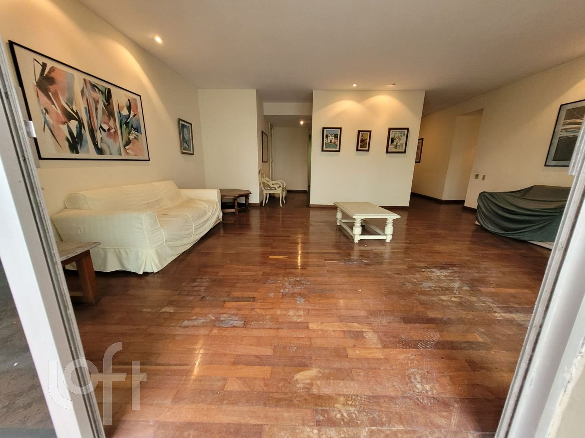 Apartamento à venda com 4 quartos, 166m² - Foto 1