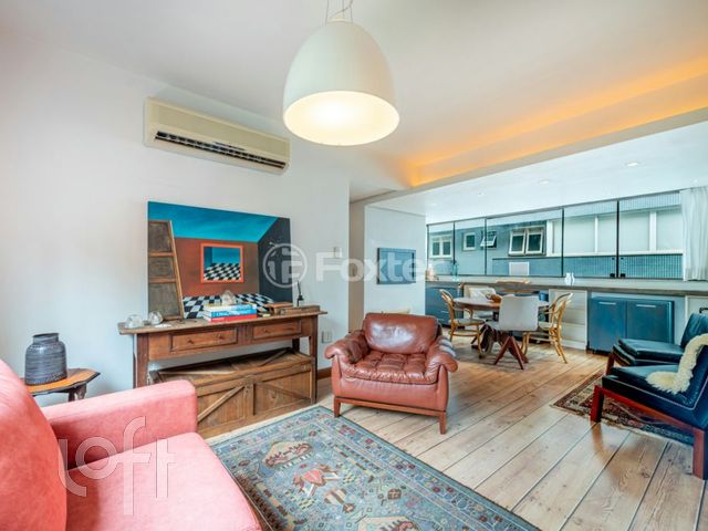 Apartamento com 97m², 2 dormitórios, 1 suíte, 2 vagas, Rio Branco em Porto Alegre