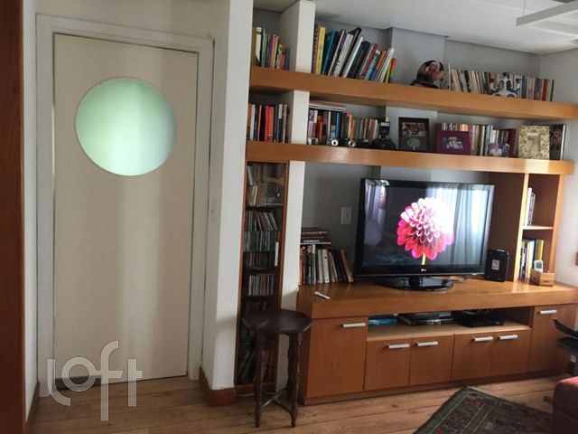 Apartamento com 97m², 2 dormitórios, 1 suíte, 2 vagas, Rio Branco em Porto Alegre