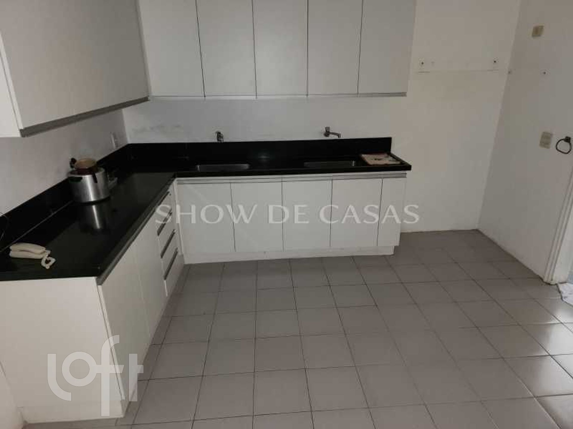 Apartamento à venda com 3 quartos, 230m² - Foto 12