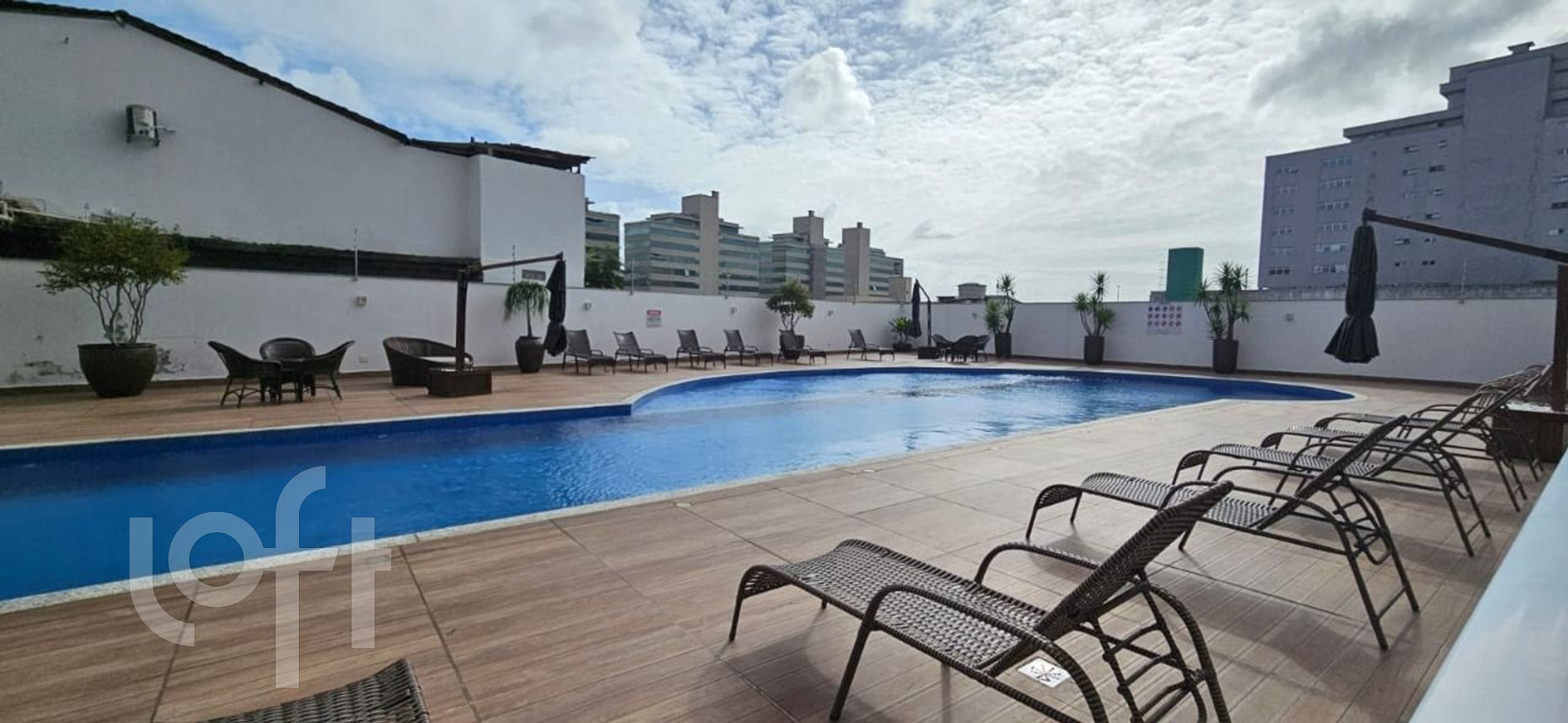 Apartamento à venda em Agronômica com 84 m², 3 quartos, 1 suíte, 1 vaga