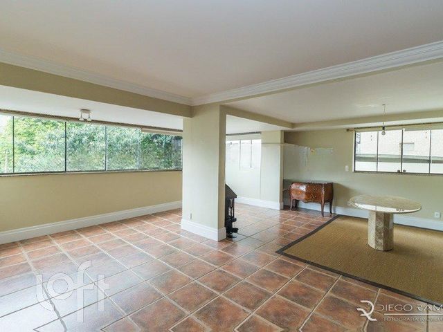 Apartamento com 136m², 3 dormitórios, 1 suíte, 2 vagas, Bela Vista em Porto Alegre