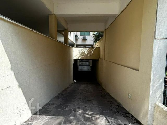 Apartamento com 74m², 2 dormitórios, 1 suíte, 1 vaga, Auxiliadora em Porto Alegre