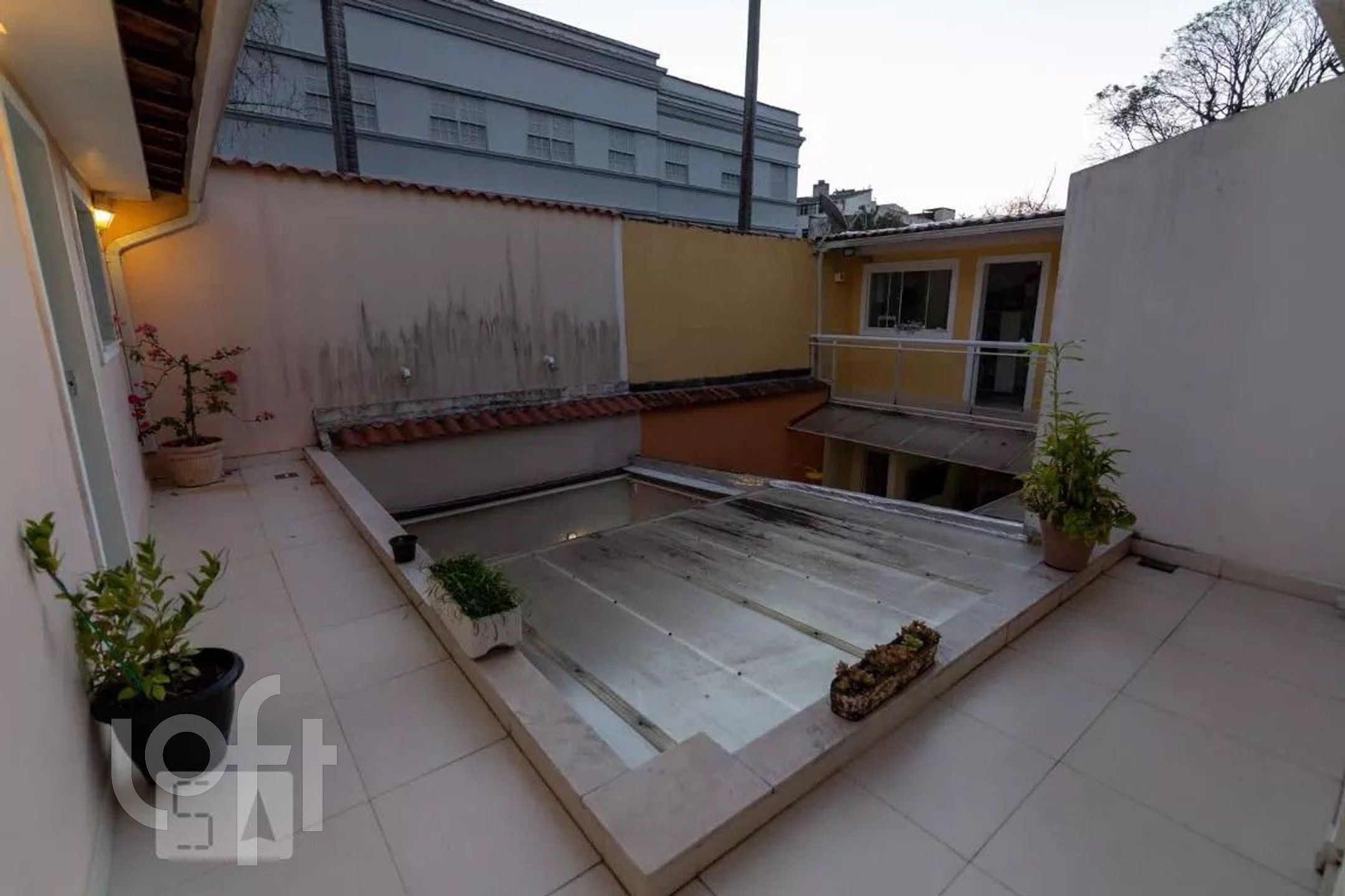 Casa à venda com 2 quartos, 120m² - Foto 35