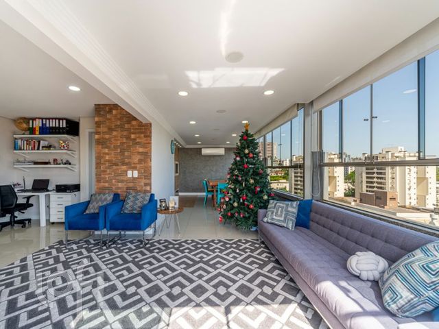 Apartamento com 156m², 2 dormitórios, 2 vagas, Higienópolis em Porto Alegre