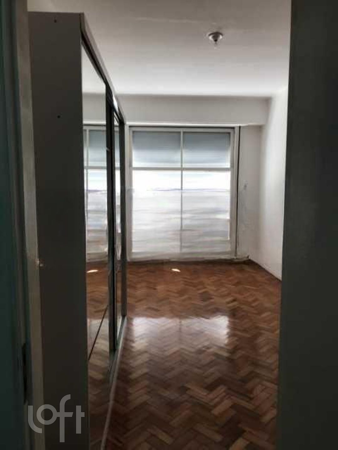 Apartamento à venda com 1 quarto, 54m² - Foto 2