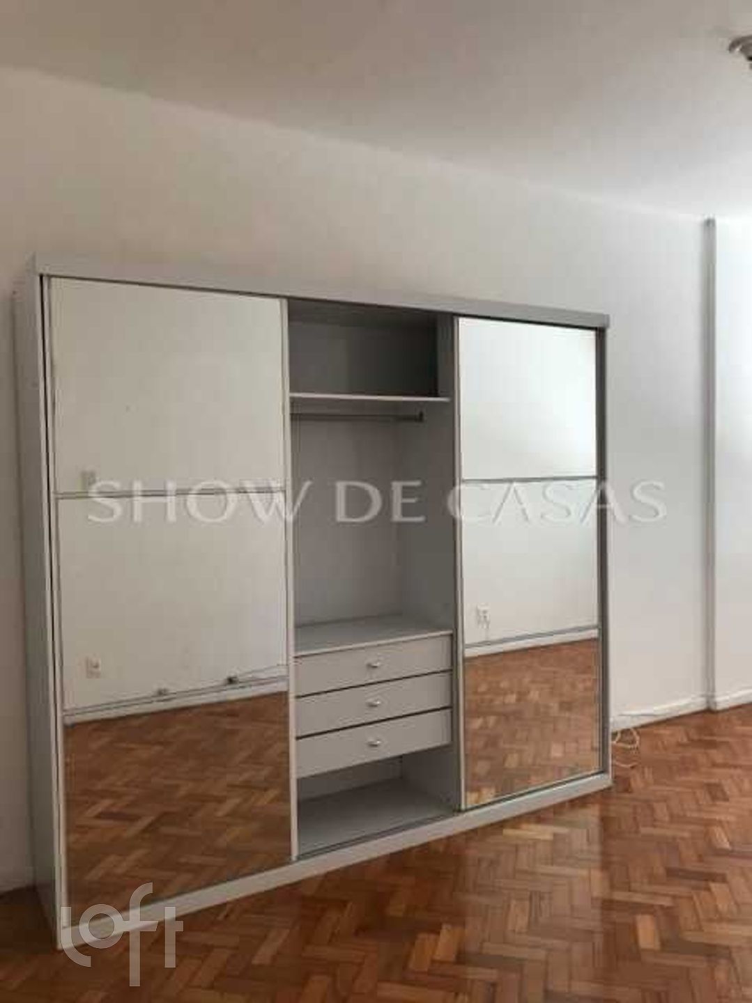 Apartamento à venda com 1 quarto, 54m² - Foto 8