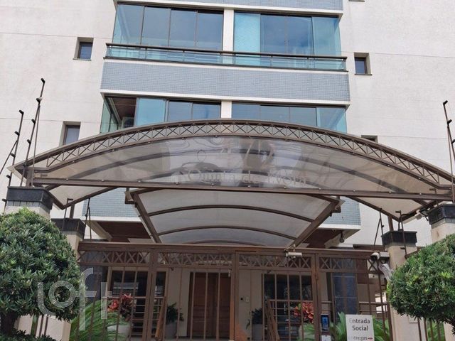 Apartamento com 112m², 3 dormitórios, 1 suíte, 2 vagas, Menino Deus em Porto Alegre