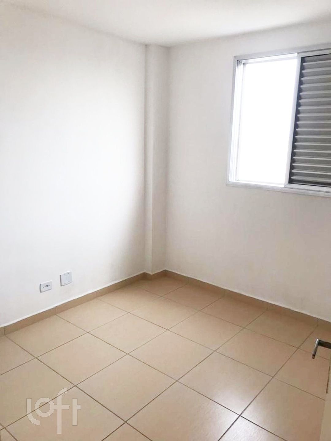 Apartamento à venda com 2 quartos, 58m² - Foto 2