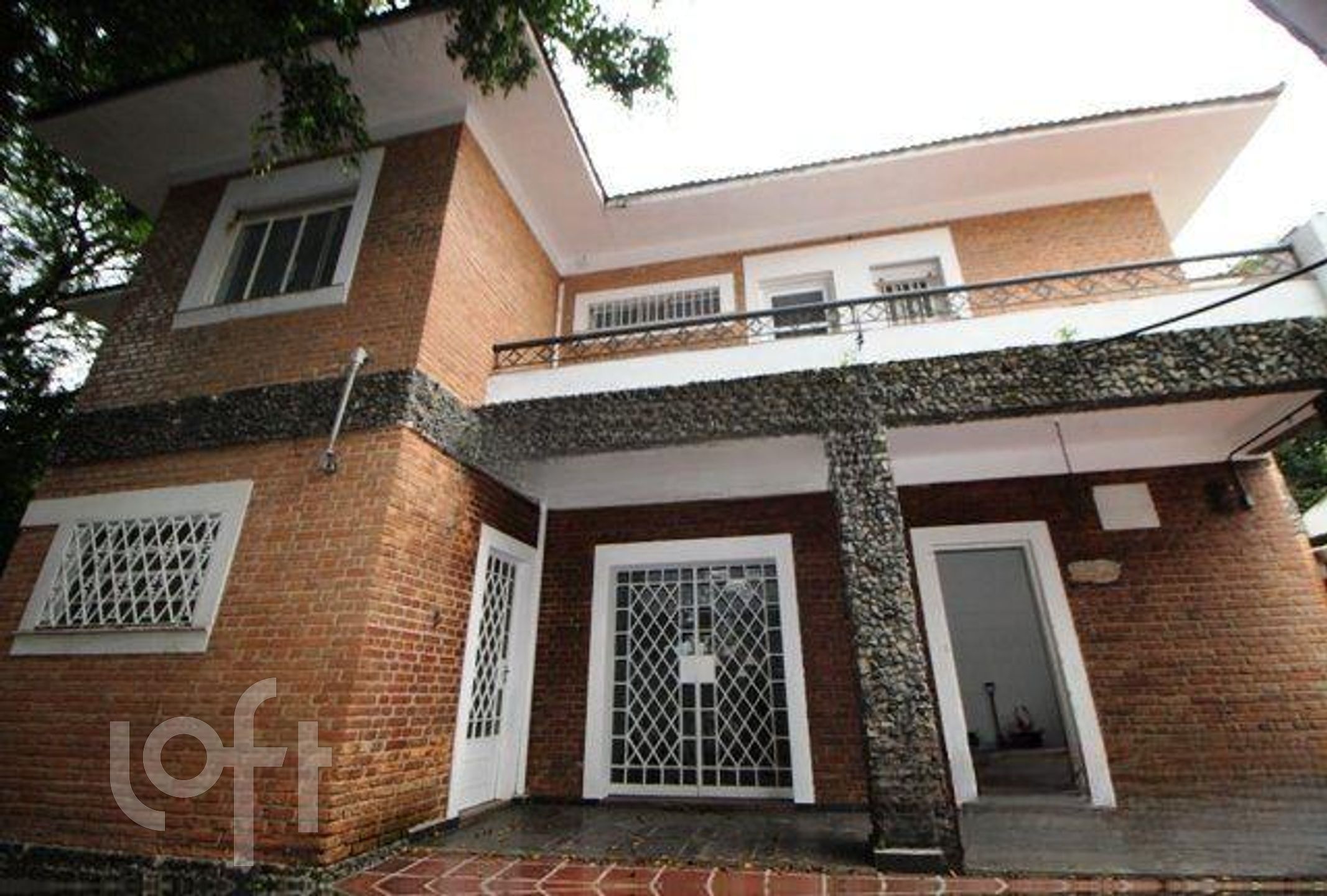 Casa à venda com 3 quartos, 250m² - Foto 1